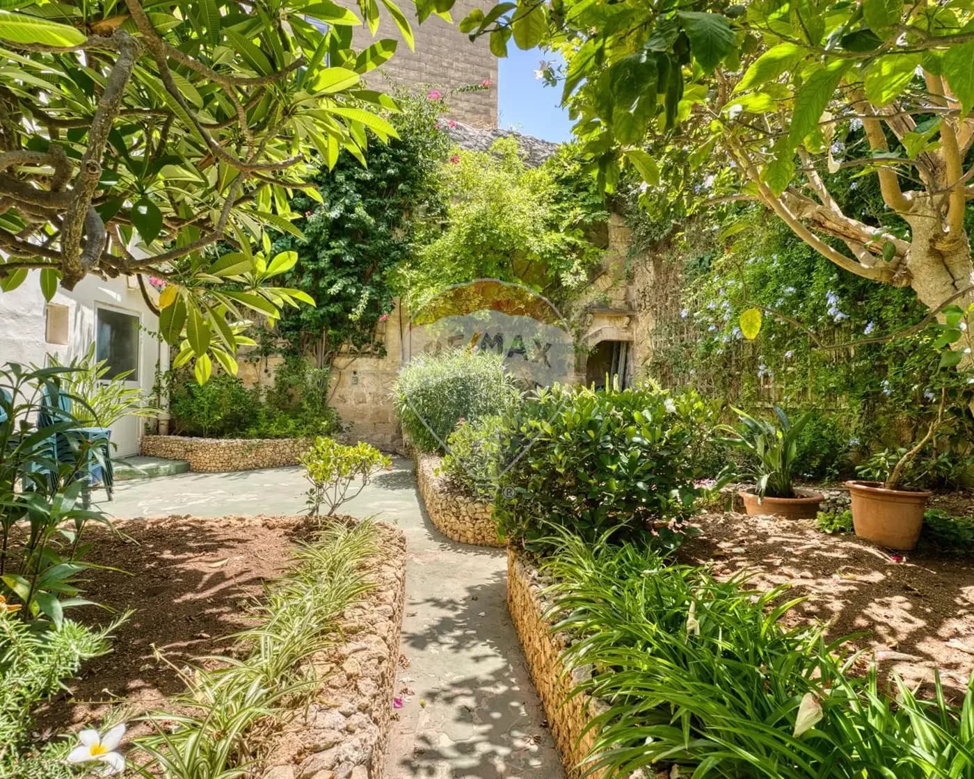 St.Julian’s – Townhouse — photo 1