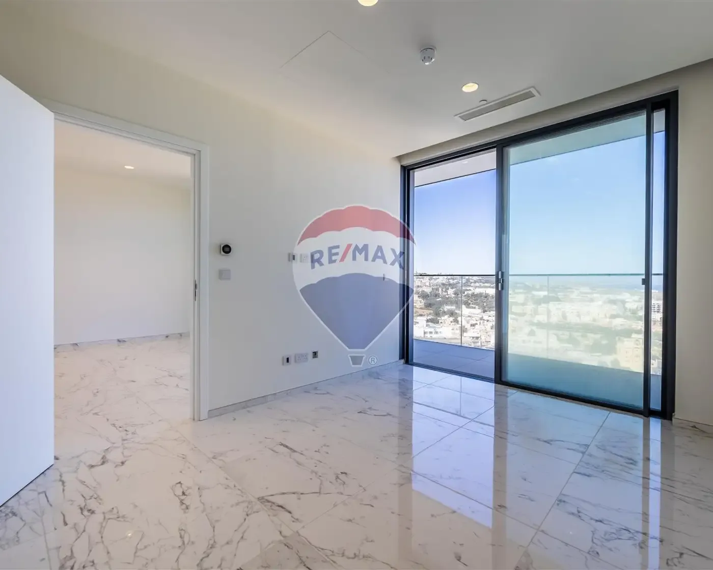Mercury Tower – 17th Floor Apartment — photo 3