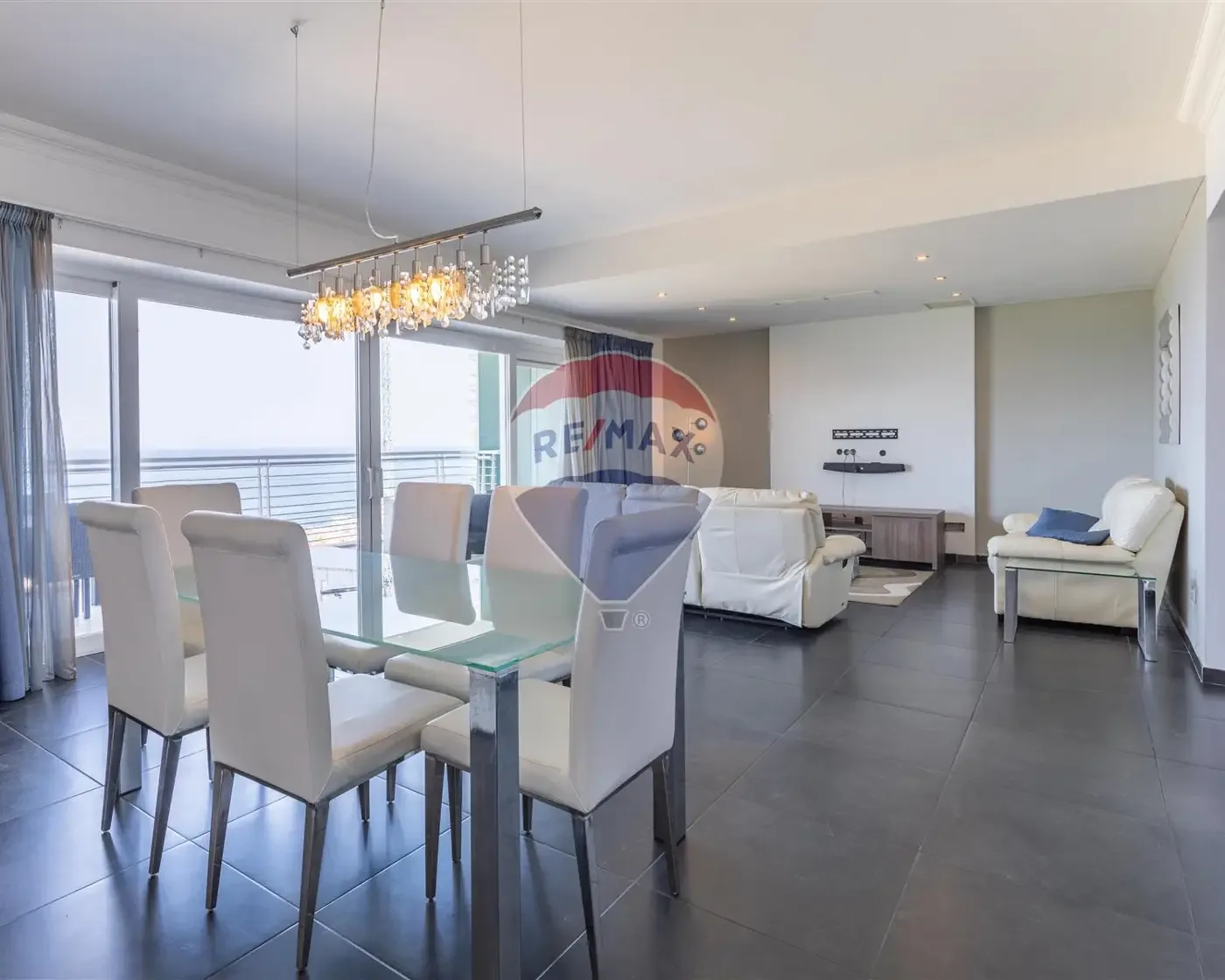 Fort Cambridge – 3 Bedroom Apartment — photo 2
